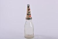 MOBILOIL: A nice early double sided Mobil Oil 'Gargoyle' 6-bottle garage rack set with bottles and pourers - 9