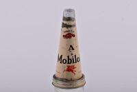 MOBILOIL: A nice early double sided Mobil Oil 'Gargoyle' 6-bottle garage rack set with bottles and pourers - 28