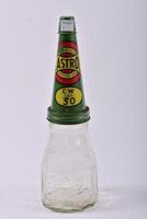 CASTROL: An early Castrol Wakefield oil bottle rack with six embossed bottles including three quart and three pint glass bottles - 5