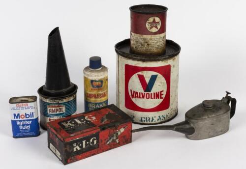 GARAGENALIA: A collection of garage related items, including greasers, oil tins, oilers etc (Updated Photos)