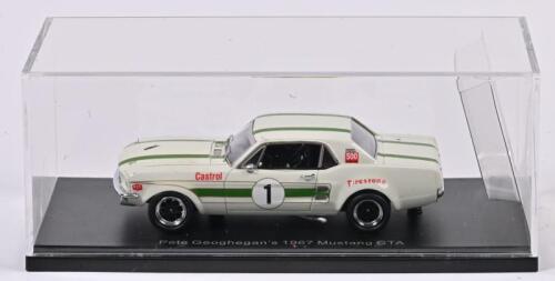 MUSTANG: A 1:43 scale Models56 Ford Mustang GTA 1967 as race by Pete Geoghegan's, #1, in perspex case