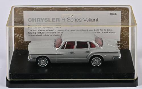 CHRYSLER: A 1:43 scale Trax Chrysler R series Valiant in 1962, TR35E, in perspex case