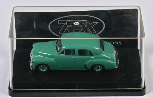 HOLDEN: A 1:43 scale Trax Holden 48/215 Sedan in 1948, 60th anniversary edition, TR15E, in perspex case