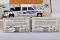 CHEVROLET: A limited edition 1:24 scale Brookfield Collectors Chevrolet Crew Cab Truck & Trailer in 1994, Brickyard 400 Official Pace Car Hauler, in poor fitted box condition - 2