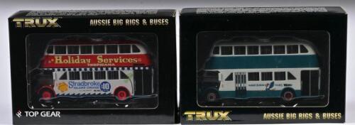 COMMERCIAL BUS: Two 1:76 scale Trux COMMERCIAL Bus as Regent III Double Decker 1946 and AEC Regent 111 Double Decker, TX6J/TX6F, in fitted box