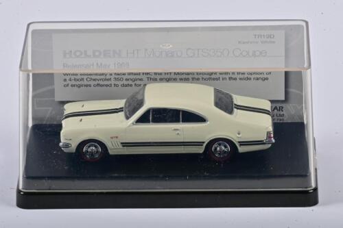 MONARO: A 1:43 scale Trax Holden HT Monaro GTS 350 Coupe 1969, Kashmir white, TR19D, in perspex case