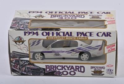 CHEVROLET: A 1:25 scale Brookfield Collectors Chevrolet Monte Carlo 1994 official pace car, Brickyard 400, in fitted box