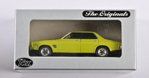 HOLDEN: A 1:43 scale Trax Holden HQ SS Sedan 1972, TR17F, in double fitted box