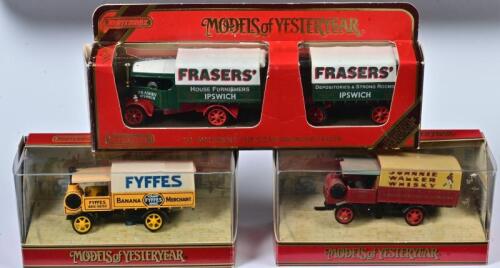 COMMERCIAL TRUCK: Three 1:59 scale Matchbox 1929 Morris Cowley Van/1917 Steam Wagon/1922 Foden Dampflast-Wagen, Y19/Y8-c/Y27, in fitted window box