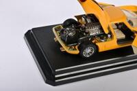 FERRARI: Two 1:18/1:25 scale Bburago Ferrari 250 Le Mans 1965, yellow, mounted in plastic base and Ferrari 250 Testa Rossa 1957, red, no box - 3