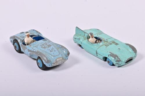 JAGUAR/ASTON MARTIN: Two 1:43 approx scale Dinky Toys Jaguar Type D and Aston Martin, with drivers, painting missing, slight damaged, made in England, no box