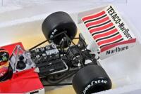 McLAREN: A 1:18 scale Minichamps McLaren Ford M23 as raced by Emerson Fittipaldi in 1974 - 3