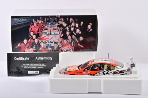 HOLDEN: A 1:18 scale CLASSIC CARLECTABLES Holden Racing Team VE Commodore as raced to victory by Garth Tander and Will Davison at 2009 Bathurst 1000. L.E 5160/5300. CoA