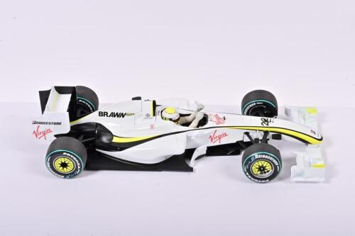 BRAWN: A 1:18 scale Minichamps 2009 World Champion Jenson Button Brawn GP (BGP001) F1 car
