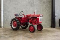 1962 FARMALL 140 TRACTOR