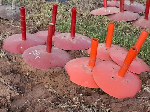 Eight tractor stands (orange & red)