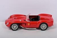 FERRARI 250: A 1:18 scale Bburago 1957 Ferrari 250 Testarossa, red, opening features, engine detail