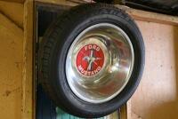 MUSTANG: A novelty clock in the form of Mustang wheel, Wanli tyre S-1200 185/60/R15 84H - 2