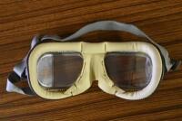GOOGLES: A pair of original boxed "Stadium Mark 9-DG" double glazed aviation goggles, appear unwarn, with spare lenses, boxed. - 2