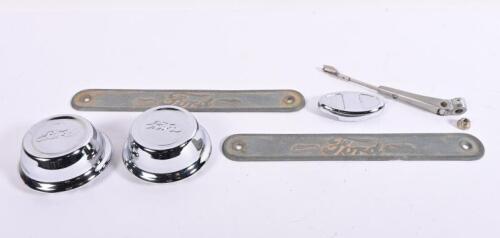 FORD: A collection of original and reduction Ford parts, mainly A model
