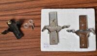 MUSTANG: Two Mustang '289' quarter panel badges, one appears original the other later plus another - 2