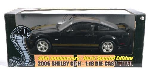 FORD: A 1:18 scale Cobra Shelby Collectables 2006 Shelby GT-H, loose in box