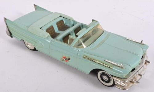 LINCOLN: An original 1:18 scale friction driven model of a 1958 Buick Roadmaster 74