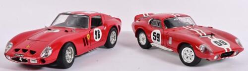 FERRARI/FORD: Two 1:18 scale 1960s racing metal car models