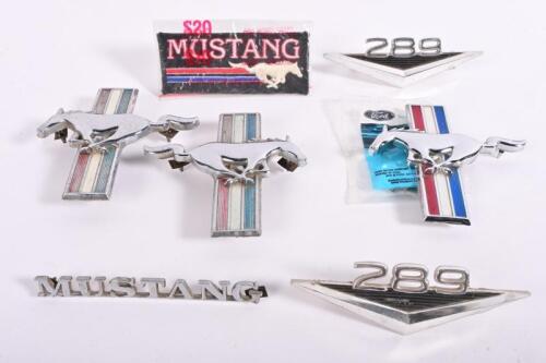 MUSTANG: A group of Mustang emblems, including 289