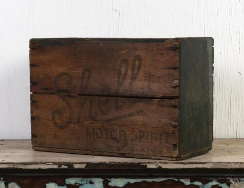 SHELL: A vintage Shell motor spirit wooden box, 37cm high, 54cm wide, 27cm deep