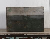 SHELL: A vintage Shell motor spirit wooden box, 37cm high, 54cm wide, 27cm deep - 2