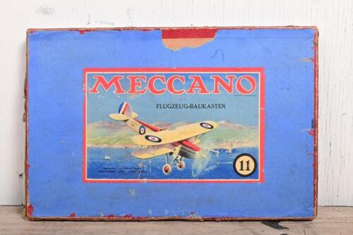 MECCANO: A part set of Flugzeug-Baukasten 11 in original box