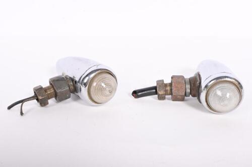 INDICATORS: A pair of circa 1930/40s chrome on brass indicator lamps, 8.5cm long, glass 2.5cm