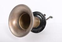 VIBROPHONE: A Vibrophone manual operated vibrating horn, 34cm long - 4