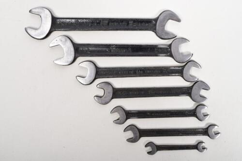 T WILLIAMS: A 1930/40s TW set of seven super slim spanners BSF, AF and W