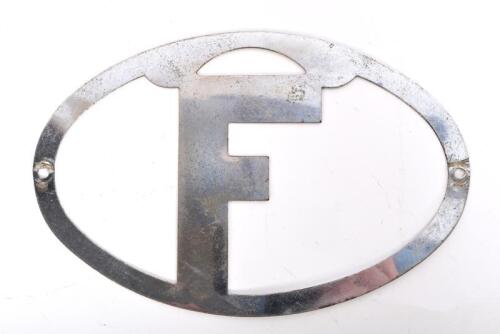 INTERNATIONAL PLATE: An French international letter plate by JAM Depose, chrome on brass, 12 x 18.5cm