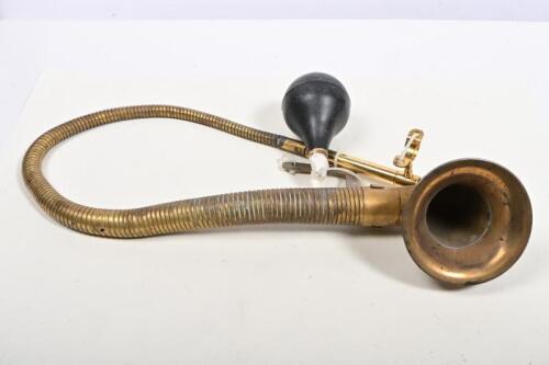 BOA CONSTRICTOR HORN: A 1910s brass Boa Constrictor car horn, approx 130cm long, horn 12.5cm diameter
