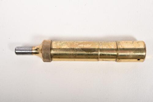 ENOTS: A circa 1920/30s Enots brass oiler, 14.5cm high