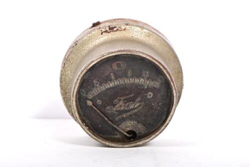 FIAT: A Fiat oil pressyre gauge 0-15 PSI for a Fiat 501 and earlier, stamped 259 to back, lacking glass,