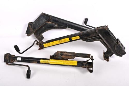 BMW: Three BMW jacks, one for 735i, another 325i, the last 850Ci, 840Ci, 850CSi, 318i, 320i, 325i and 318i