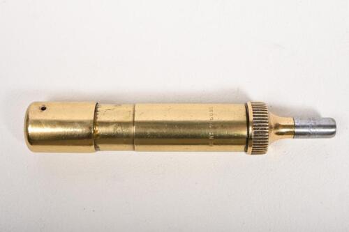 ENOTS: A circa 1920/30s Enots brass oiler, 14.5cm high