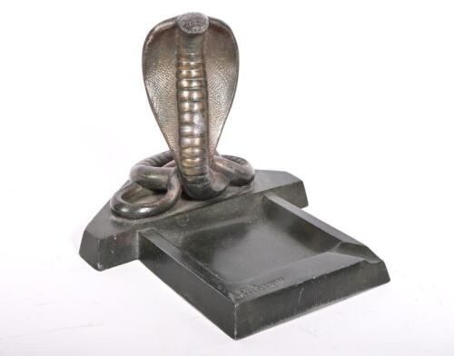 ASHTRAY A French Art Deco cobra decorated bronze ashtray, inscribed to base 'A Pichegru', 9cm high
