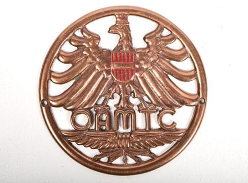 OAMTC: A 1920s Austrian &Atilde;&ndash;sterreichische Automobil Motorrad und Touring Club badge by TS Jerimiah, bronze, 8cm diameter