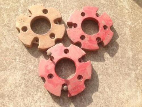 WEIGHTS: Three front wheel weights likely for International tractors