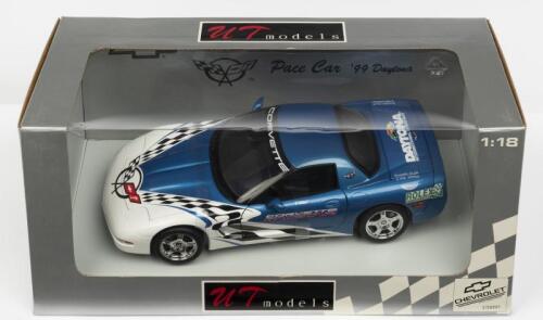 CORVETTE: A NOS 1:18 scale UT Models Corvette 1999 Daytona Pace Car die-cast model