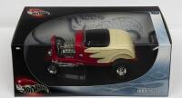 FORD: A NOS 1:18 scale Hot Wheels Ford 1932 "Deuce's Wild" die-cast model