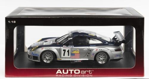 PORSCHE: A NOS 1:18 scale Autoart Porsche 911 (996) GT3 RSR ALMS #71 2005 "Alex Job Racing" die-cast model