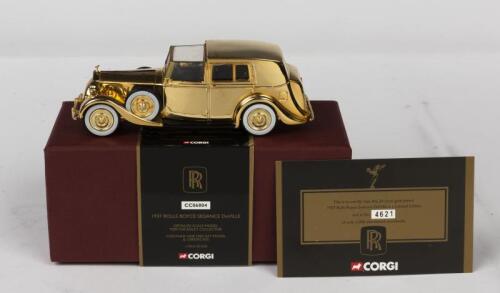 ROLLS ROYCE: A NOS 1:43 scale Corgi Rolls Royce 1937 Sedance DeVille 24 Carat Gold Plated Collector Limited Edition die-cast model & numbered Certificate