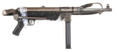 IMITATION WWII GERMAN MP. 40 SUB-MACHINE GUN L/R (Saleroom Notice)