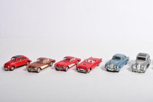 DINKY (MATCHBOX): A collection of Dinky (Matchbox) cars. Two 1949 Ford V8 Pilot (DY5) & 1955 Bentley "R" Type Continental (DY 13) models